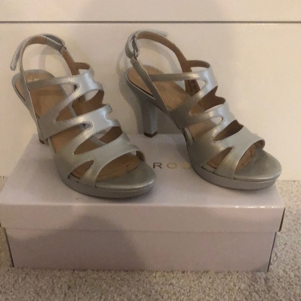 Naturalizer RSVP luxe look sandal